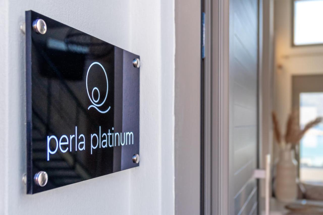 La Perla Suites Agioi Apostoloi  Exterior photo